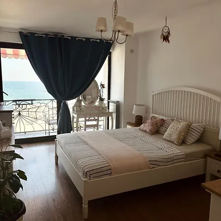 Apartment Chic Neversea Constanta
